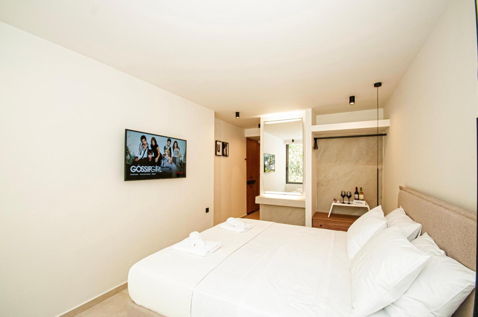 Rho Downtown Apartment *